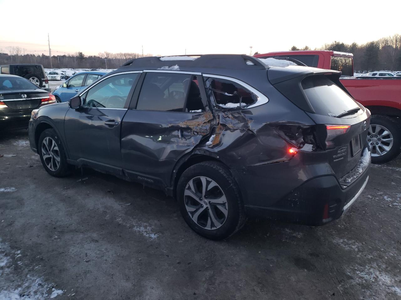 2020 Subaru Outback VIN 4S4BTANC9L3158912 Copart auction photo, side / rear end damage thumbnail 2