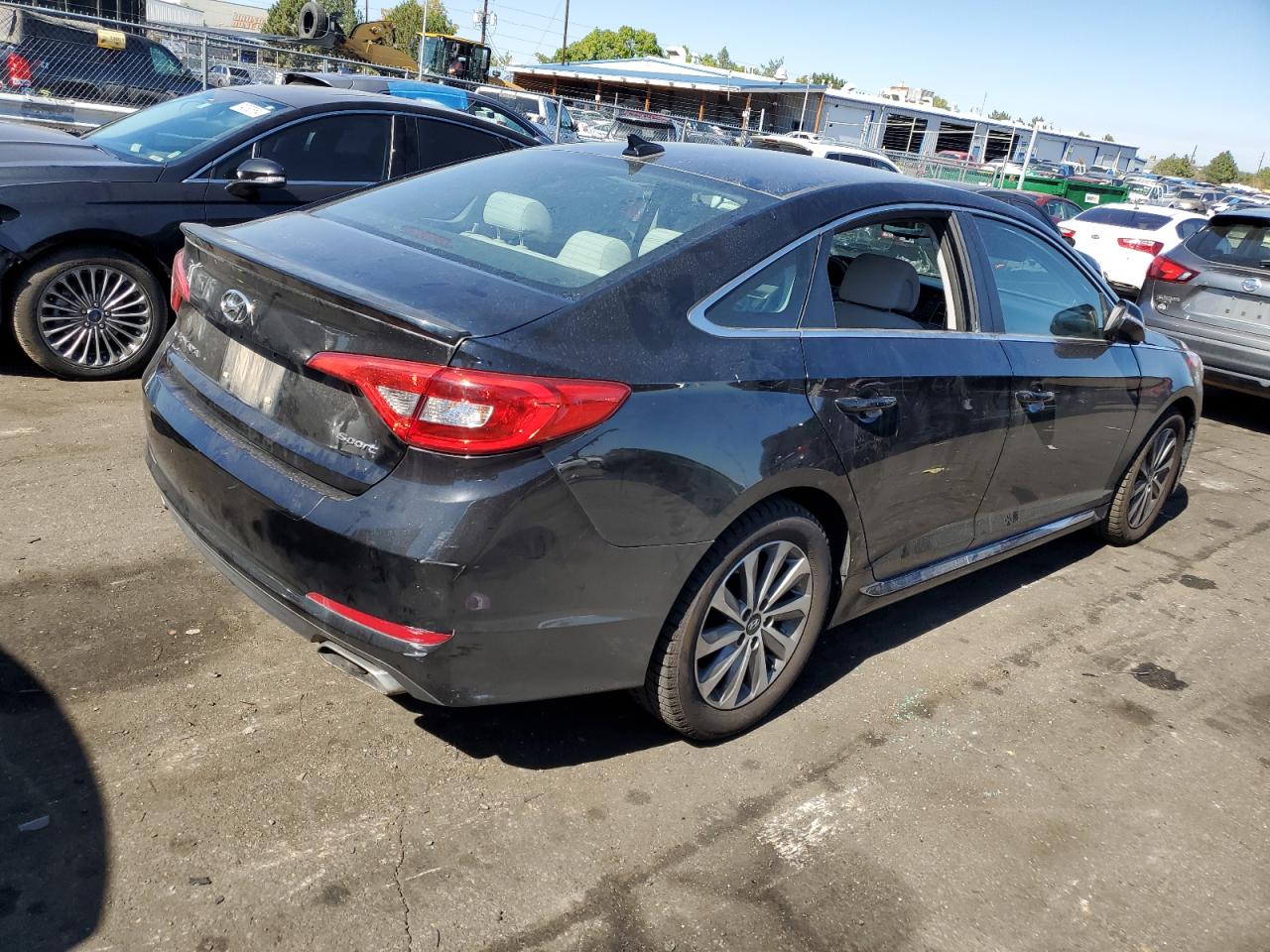 2015 Hyundai Sonata VIN 5NPE34AF0FH122425 Copart auction photo, minor dent/scratches damage thumbnail 3