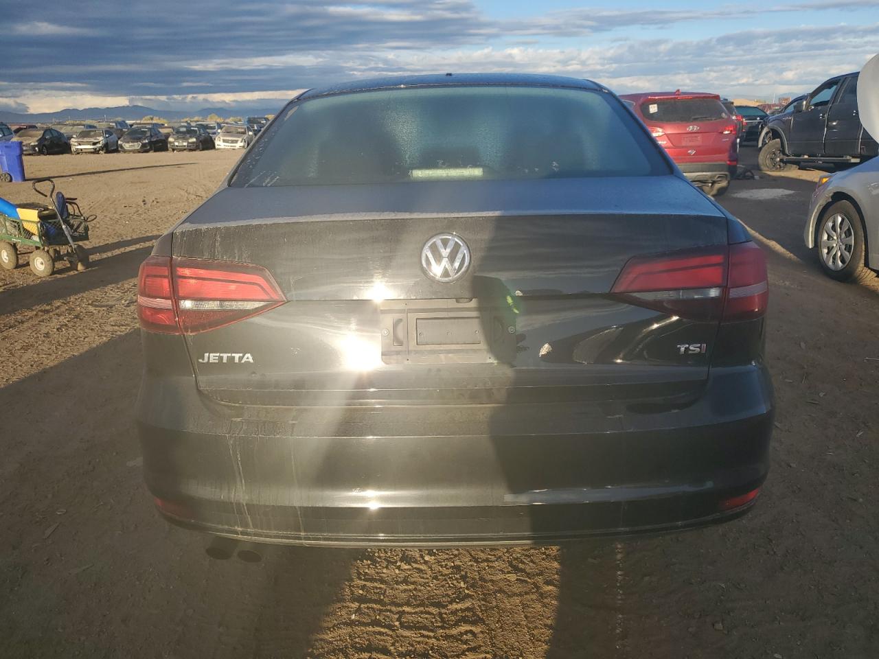 2017 Volkswagen Jetta VIN 3VW2B7AJ1HM404742 Copart auction photo, front end damage thumbnail 6