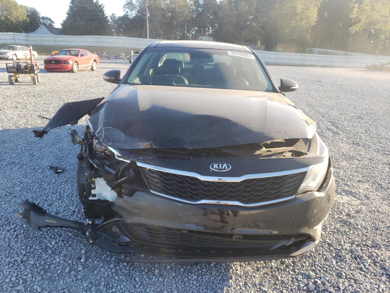 2019 KIA Optima VIN 5XXGT4L35KG371482 Copart auction photo, front end damage thumbnail 5