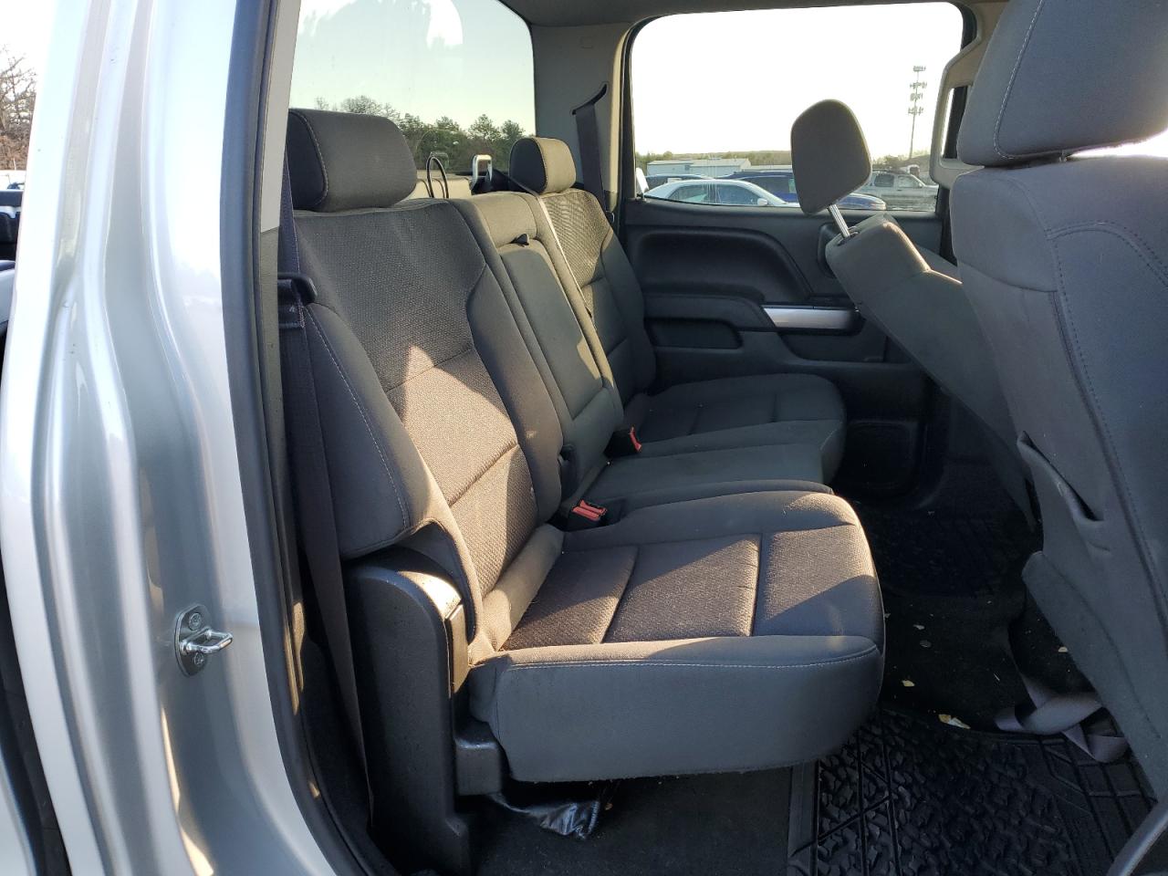 2016 Chevrolet Silverado VIN 3GCUKREC2GG124974 Copart auction photo, front end / minor dent/scratches damage thumbnail 10