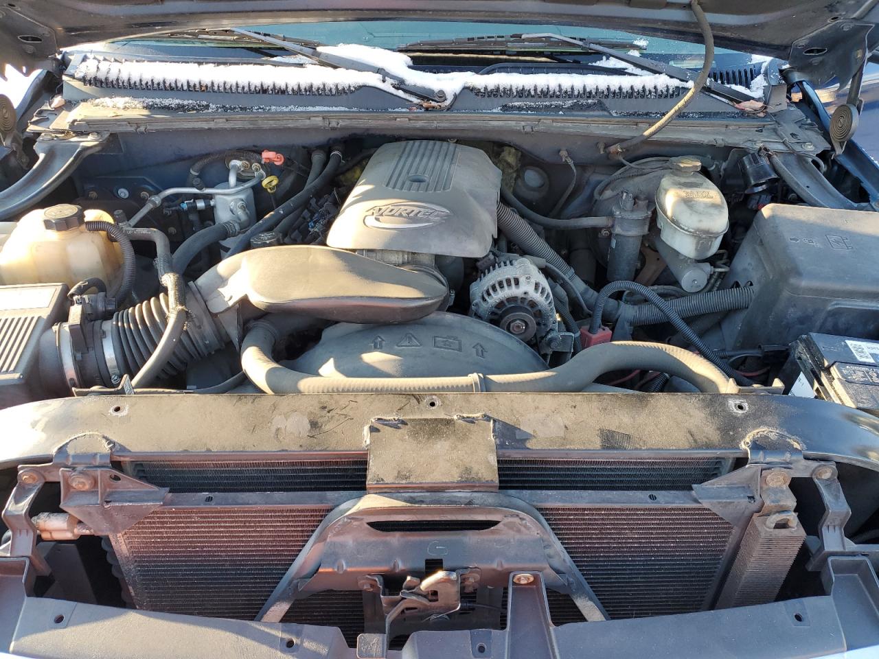 2004 GMC Sierra VIN 2GTEC19T441359085 Copart auction photo, front end damage thumbnail 11