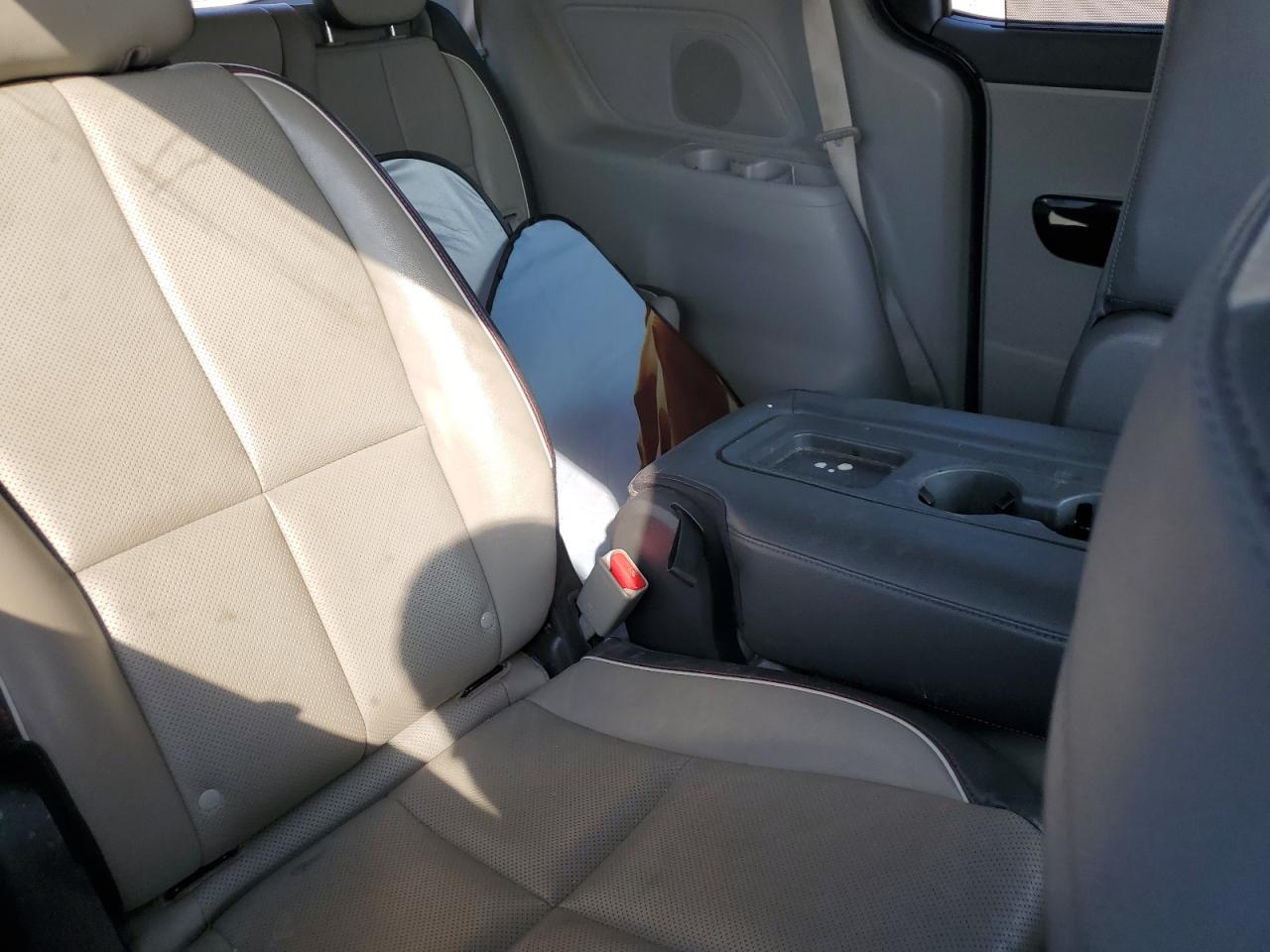 2018 KIA Sedona VIN KNDMC5C13J6394618 Copart auction photo, normal wear damage thumbnail 11