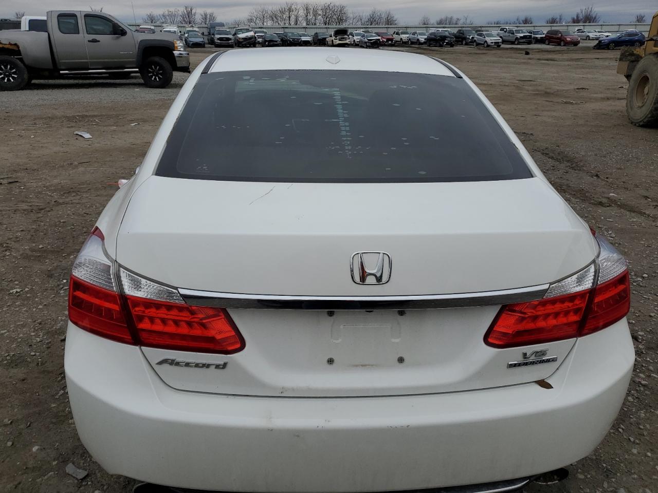 2013 Honda Accord VIN 1HGCR3F95DA047553 Copart auction photo, front end / minor dent/scratches damage thumbnail 6