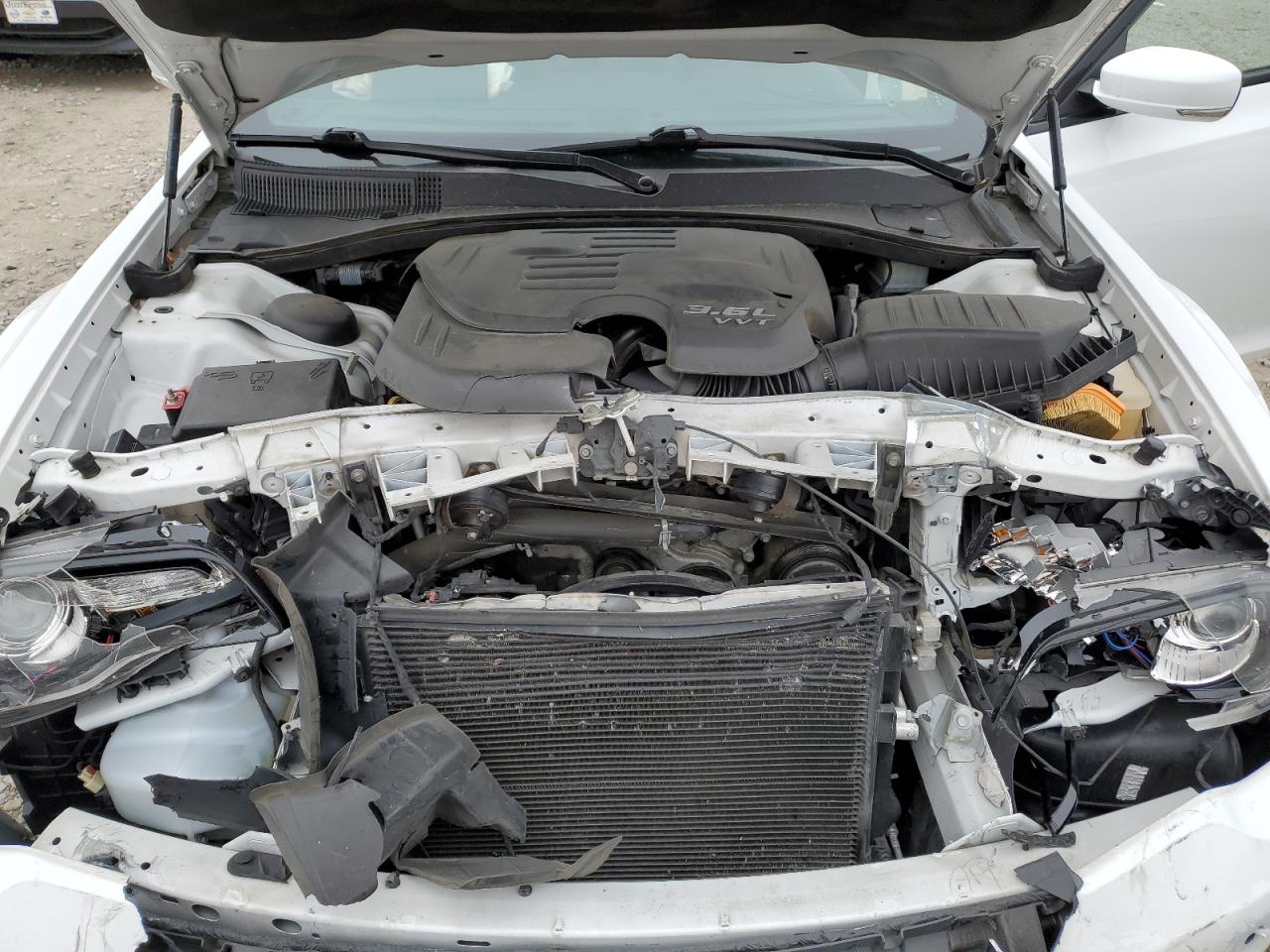 2020 Chrysler 300 VIN 2C3CCABG0LH175504 Copart auction photo, front end damage thumbnail 12