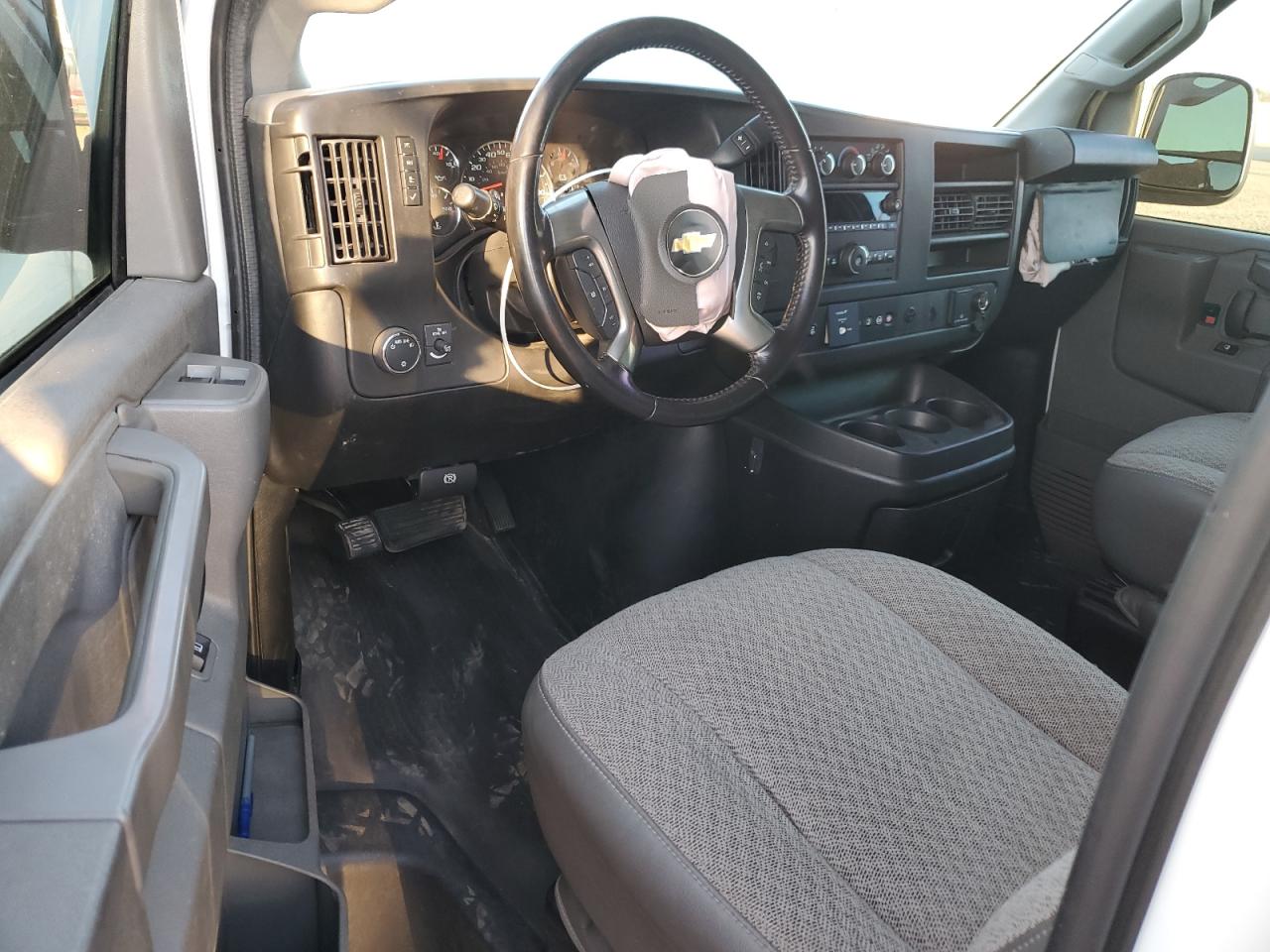 2017 Chevrolet Express VIN 1GCWGBFF2H1109627 Copart auction photo, front end damage thumbnail 8