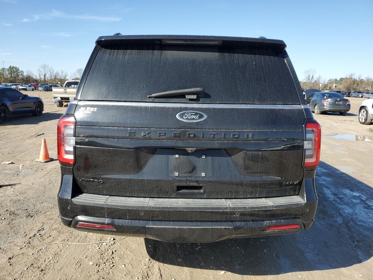 2022 Ford Expedition VIN 1FMJK2AT0NEA34755 Copart auction photo, vandalism / replaced vin damage thumbnail 6
