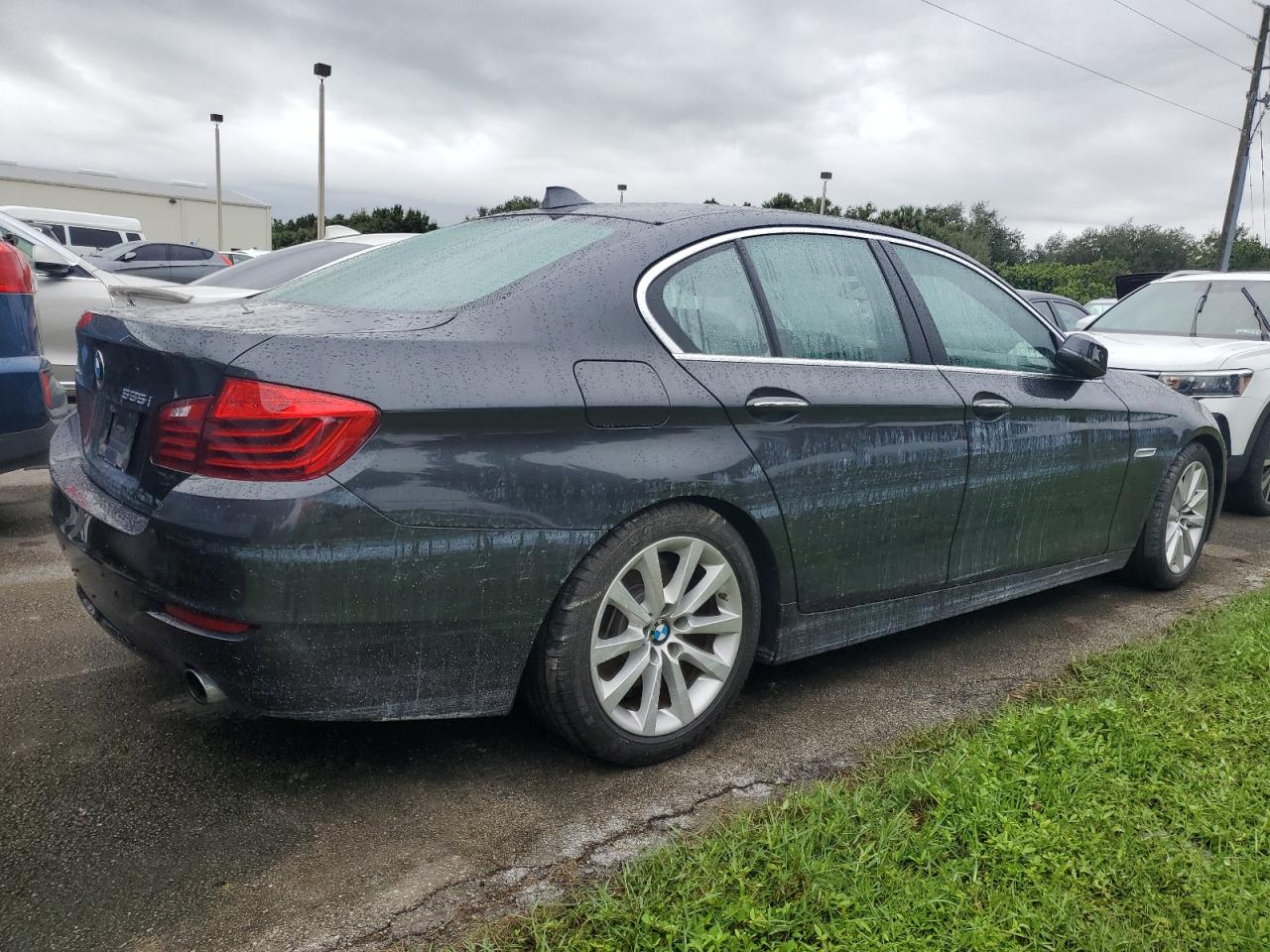 2016 BMW 5er VIN WBA5B3C50GG252421 Copart auction photo, water/flood damage thumbnail 3