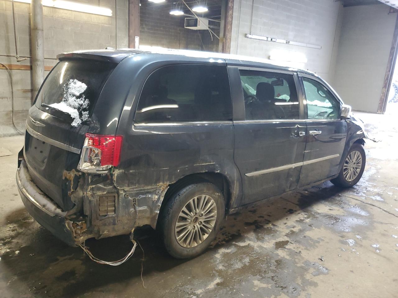 2014 Chrysler Town & Country VIN 2C4RC1CG4ER371995 Copart auction photo, all over damage thumbnail 3