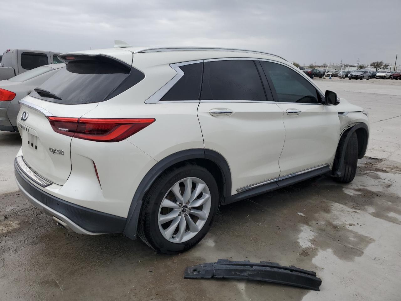 2019 Infiniti QX50 VIN 3PCAJ5M14KF110832 Copart auction photo, front end damage thumbnail 3