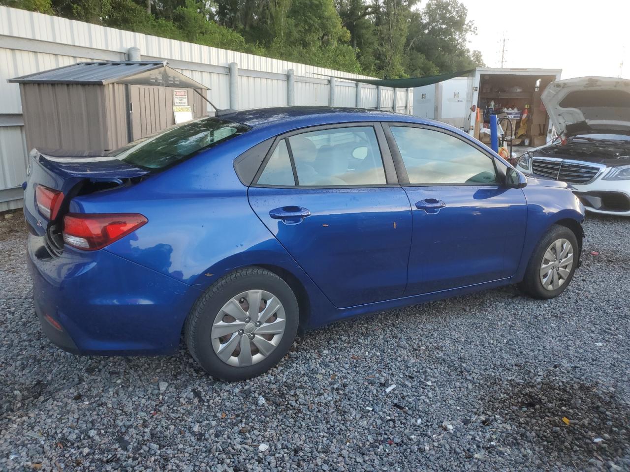 2018 KIA Rio VIN 3KPA24AB5JE048298 Copart auction photo, front end / rear end damage thumbnail 3