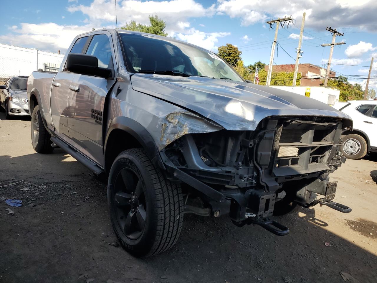 2019 RAM 1500 VIN 1C6RR7GG4KS700370 Copart auction photo, front end / minor dent/scratches damage thumbnail 4