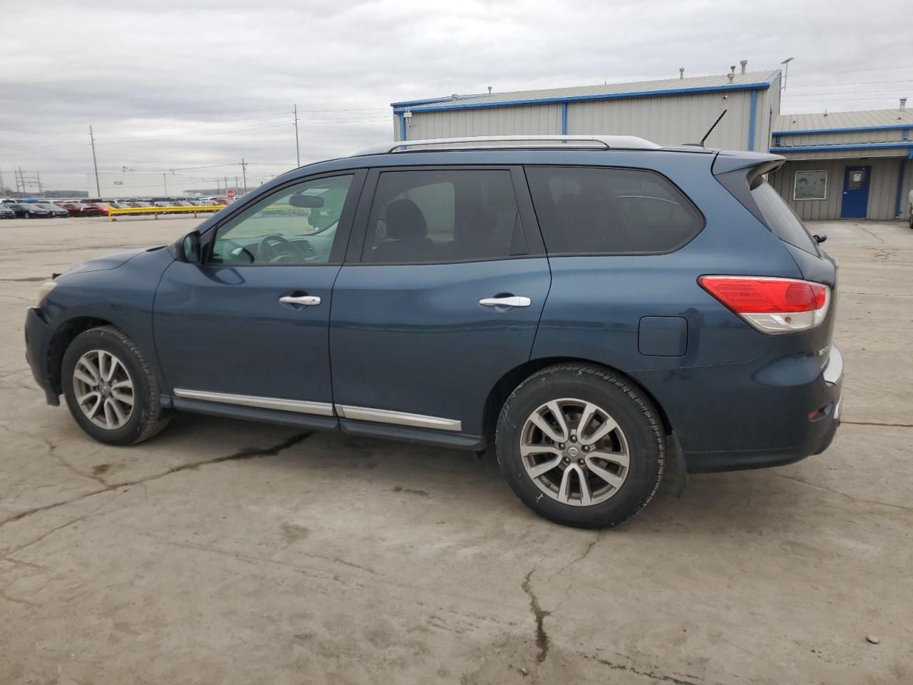 2014 Nissan Pathfinder VIN 5N1AR2MN1EC658472 Copart auction photo, front end damage thumbnail 2