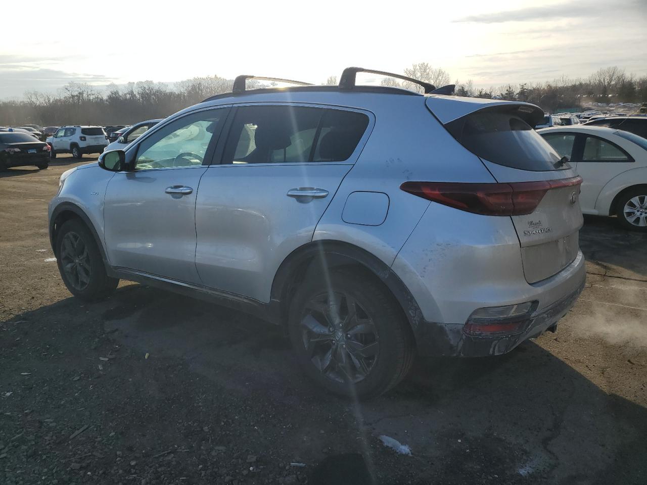 2020 KIA Sportage VIN KNDP6CAC9L7823450 Copart auction photo, side / minor dent/scratches damage thumbnail 2