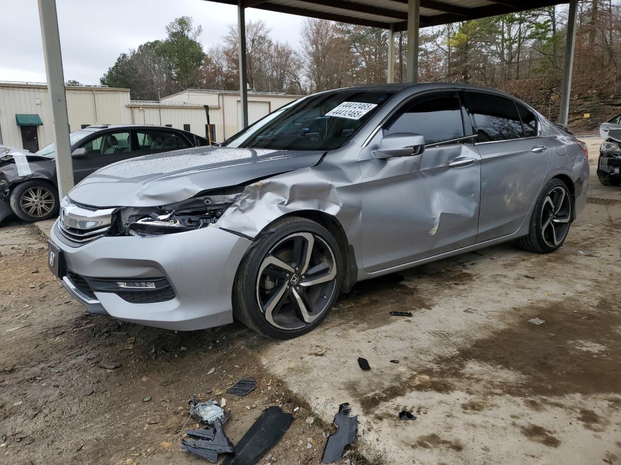 2016 Honda Accord VIN 1HGCR2F84GA130140