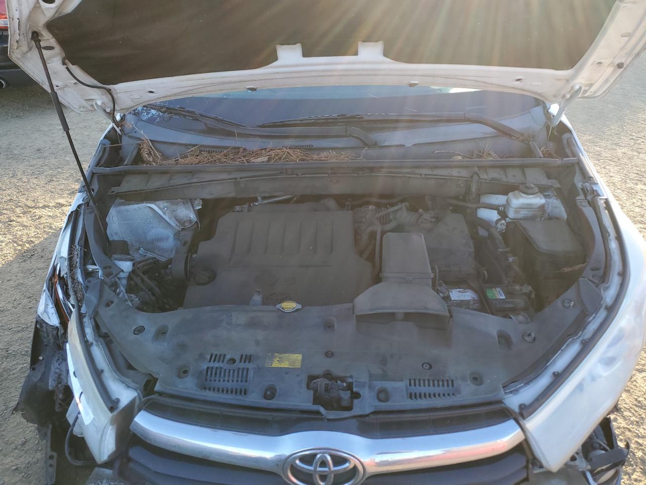 2014 Toyota Highlander VIN 5TDKKRFH3ES033695 Copart auction photo, front end / side damage thumbnail 13