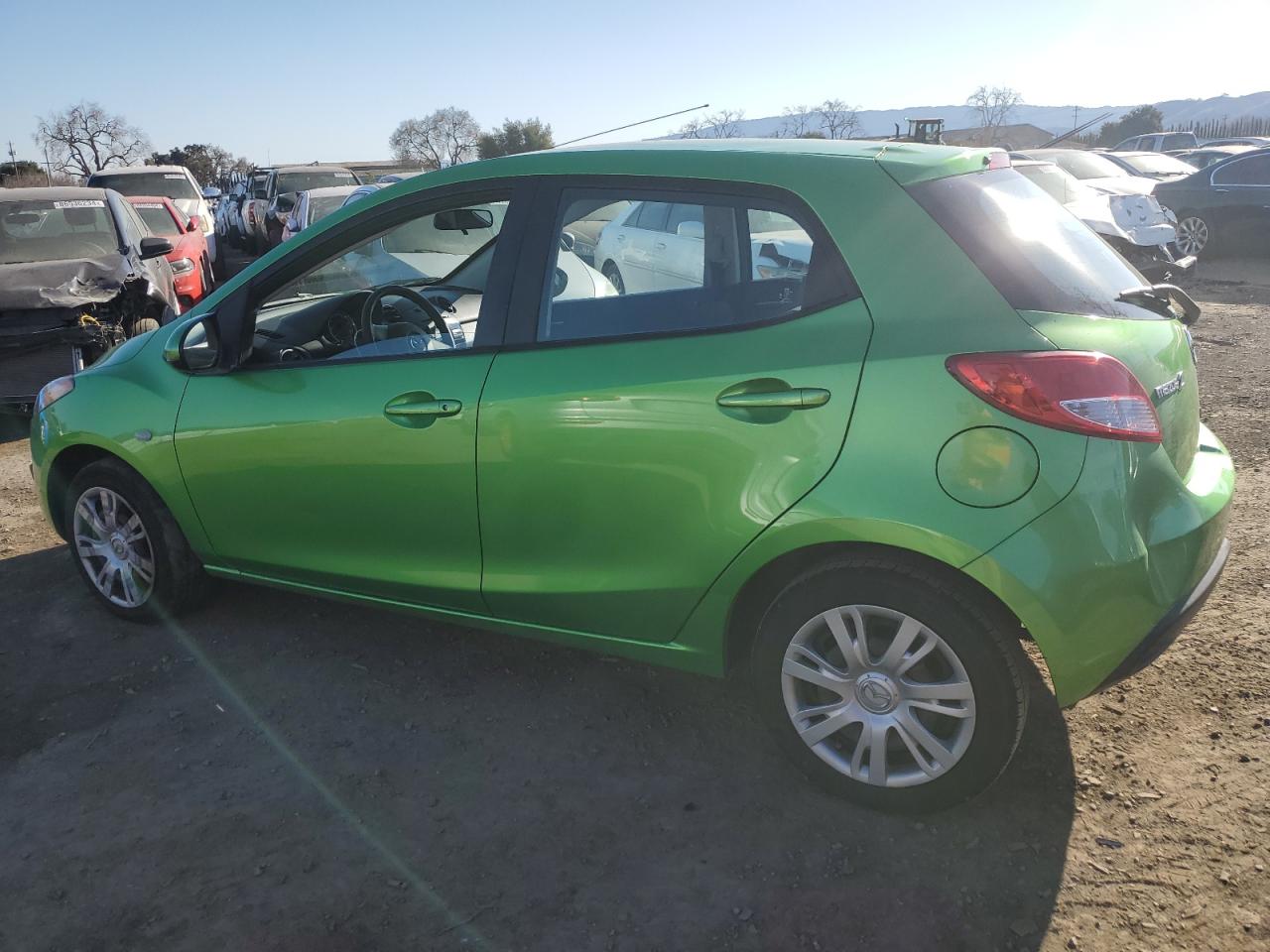 2011 Mazda 2 VIN JM1DE1HY8B0126936 Copart auction photo, front end / side damage thumbnail 2
