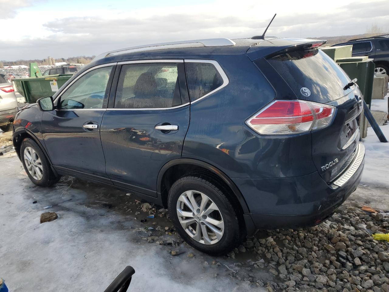2016 Nissan Rogue VIN KNMAT2MV7GP632119 Copart auction photo, front end damage thumbnail 2
