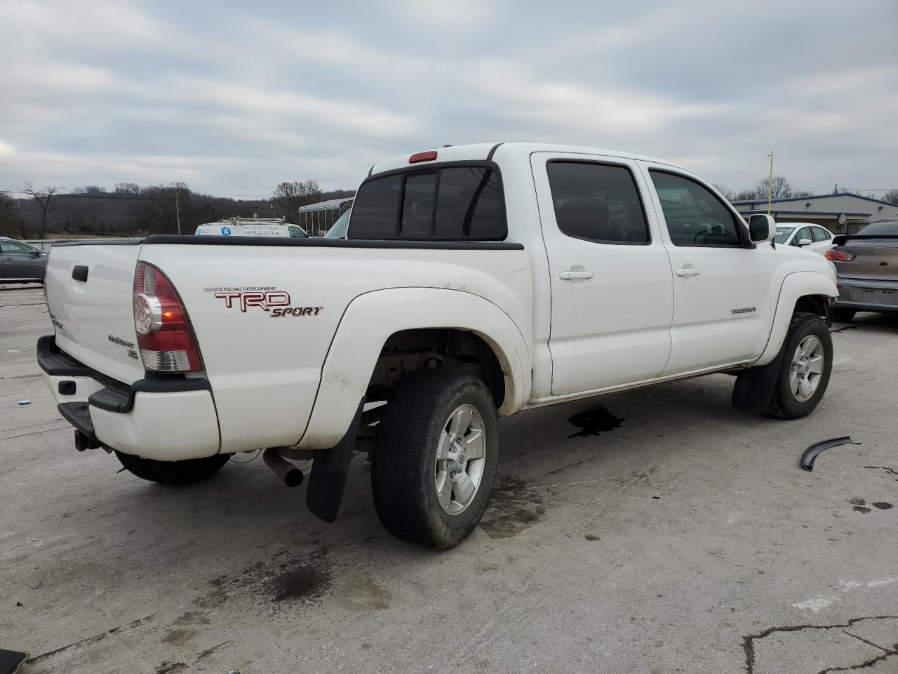 2011 Toyota Tacoma VIN 3TMJU4GN9BM119294 Copart auction photo, all over damage thumbnail 3
