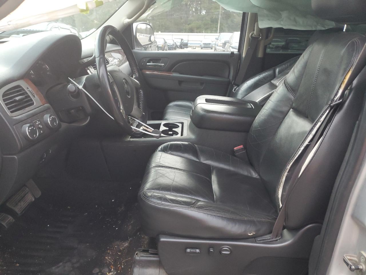 2011 Chevrolet Silverado VIN 3GCPKTE32BG280984 Copart auction photo, minor dent/scratches / mechanical damage thumbnail 7