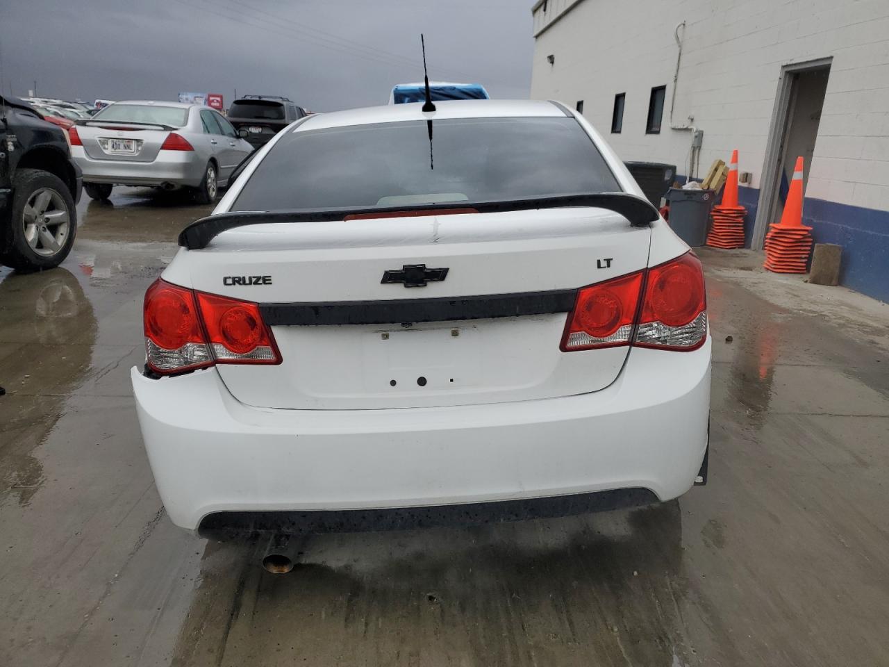 2013 Chevrolet Cruze VIN 1G1PC5SB6D7236062 Copart auction photo, side / front end damage thumbnail 6