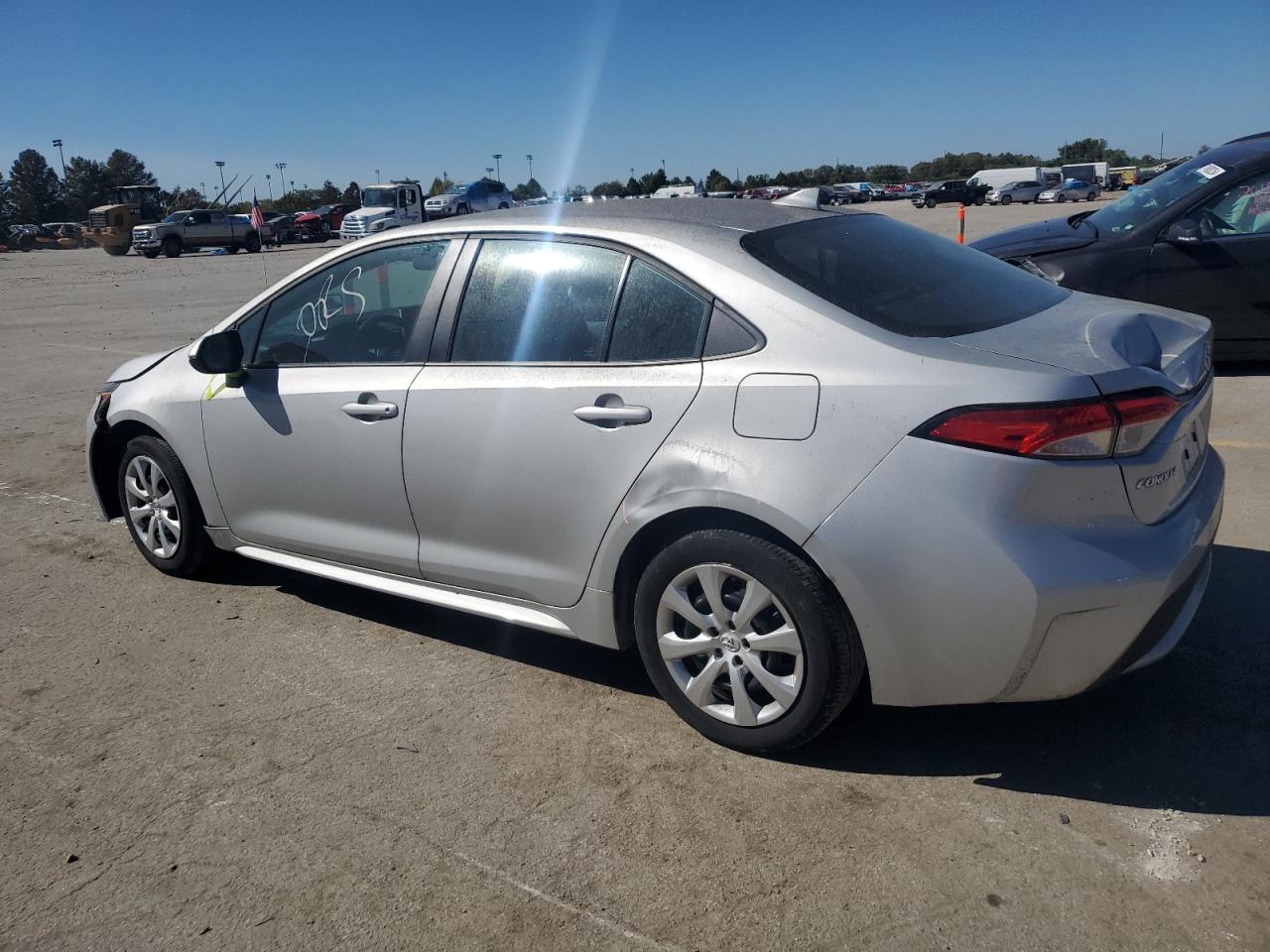 2020 Toyota Corolla VIN 5YFEPRAE2LP093226 Copart auction photo, front end / rear end damage thumbnail 2