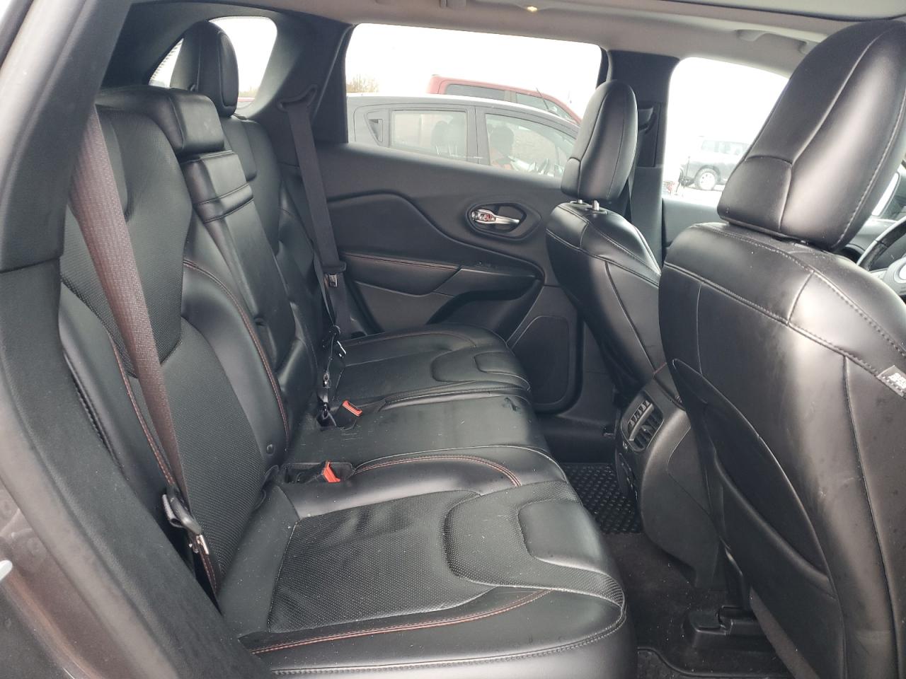 2019 Jeep Cherokee VIN 1C4PJMBXXKD199955 Copart auction photo, front end damage thumbnail 11