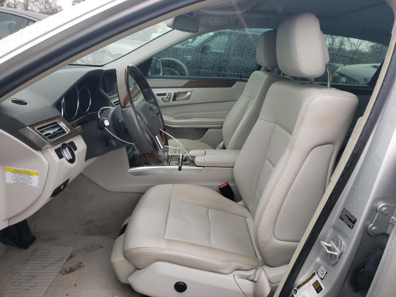 2014 Mercedes-Benz E-klasse VIN WDDHF5KB1EA924435 Copart auction photo, rear end / minor dent/scratches damage thumbnail 7