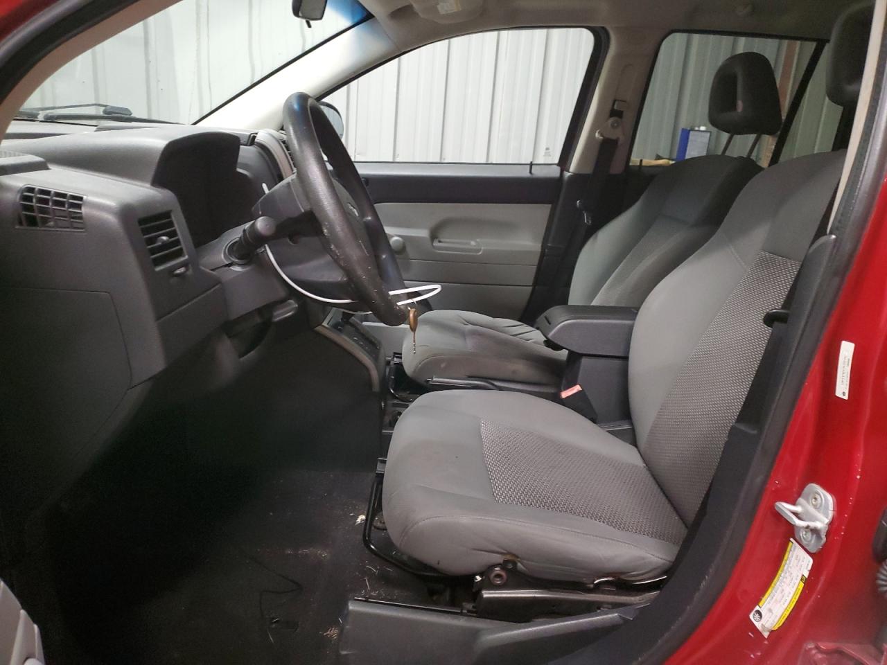 2007 Jeep Compass VIN 1J8FF47WX7D205167 Copart auction photo, minor dent/scratches damage thumbnail 7