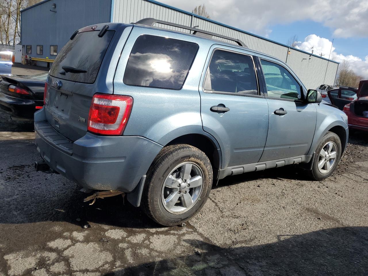 2011 Ford Escape VIN 1FMCU9DG9BKC30250 Copart auction photo, front end damage thumbnail 3