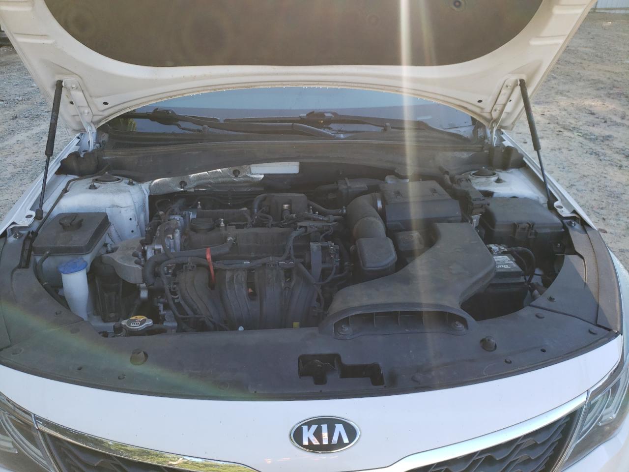 2019 KIA Optima VIN 5XXGT4L32KG352081 Copart auction photo, side / front end damage thumbnail 12
