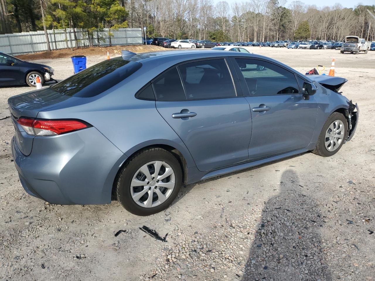 2021 Toyota Corolla VIN 5YFEPMAE5MP173804 Copart auction photo, front end damage thumbnail 3