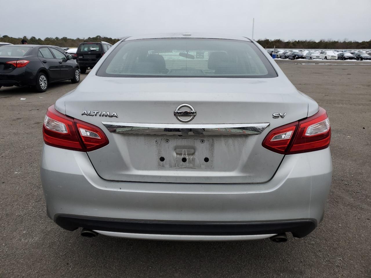 2017 Nissan Altima VIN 1N4AL3AP8HC253768 Copart auction photo, minor dent/scratches damage thumbnail 6