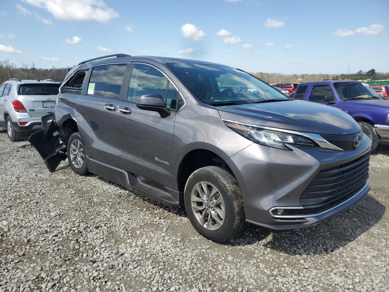 2022 Toyota Sienna VIN 5TDJRKEC5NS076312 Copart auction photo, rear end / side damage thumbnail 4