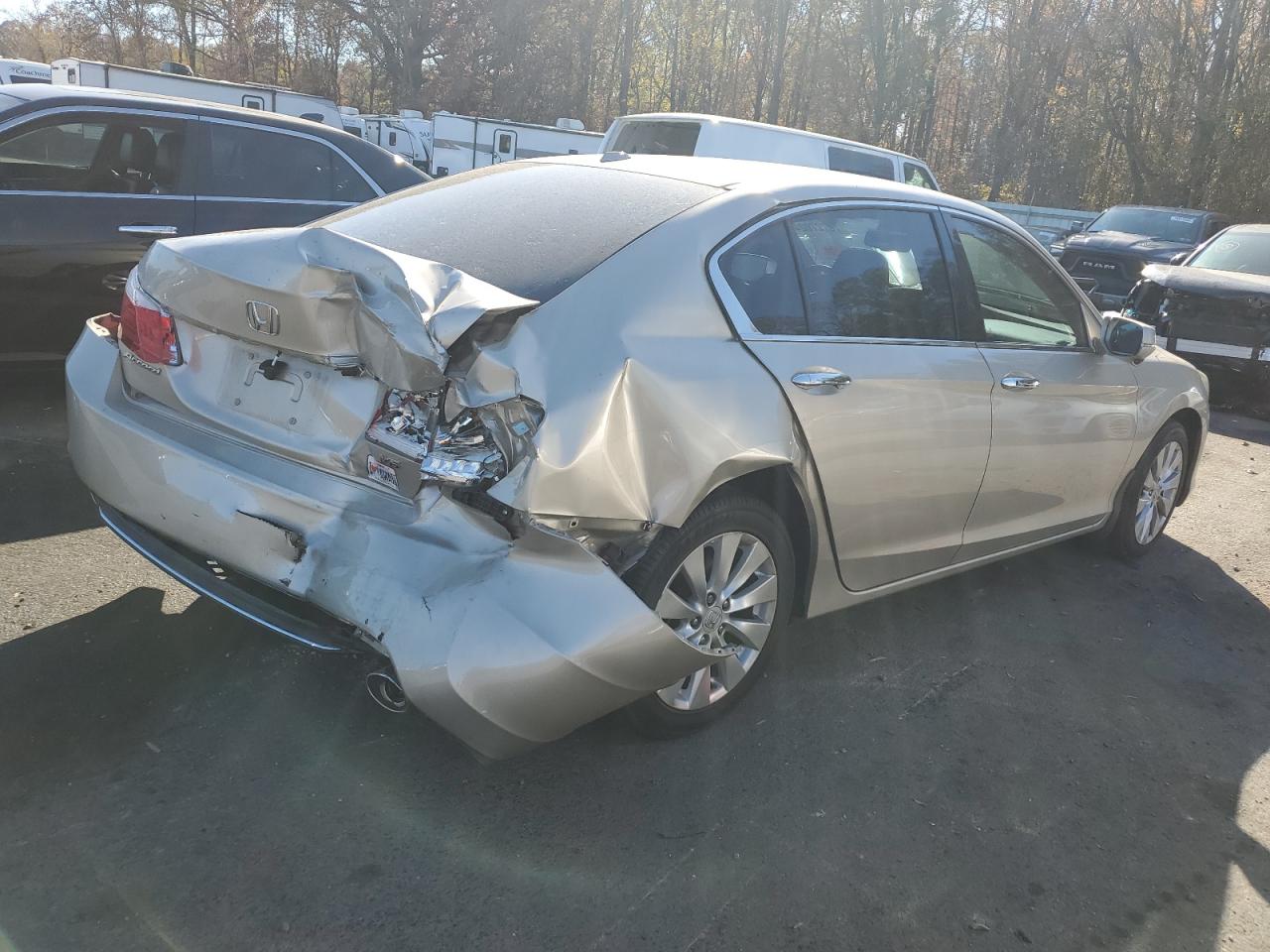 2015 Honda Accord VIN 1HGCR3F80FA038124 Copart auction photo, rear end damage thumbnail 3