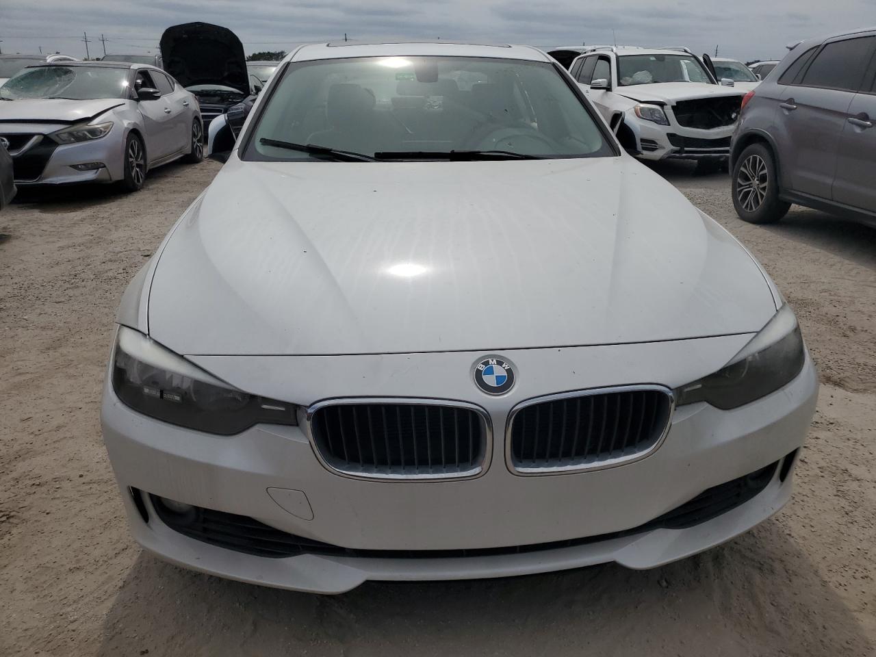 2015 BMW 3er VIN WBA3A5C55FF608551 Copart auction photo, water/flood damage thumbnail 5