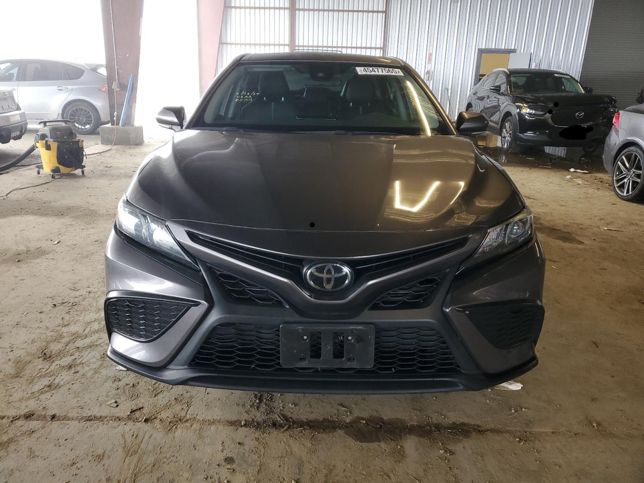 2022 Toyota Camry VIN 4T1G11AKXNU661869 Copart auction photo, rear end damage thumbnail 5