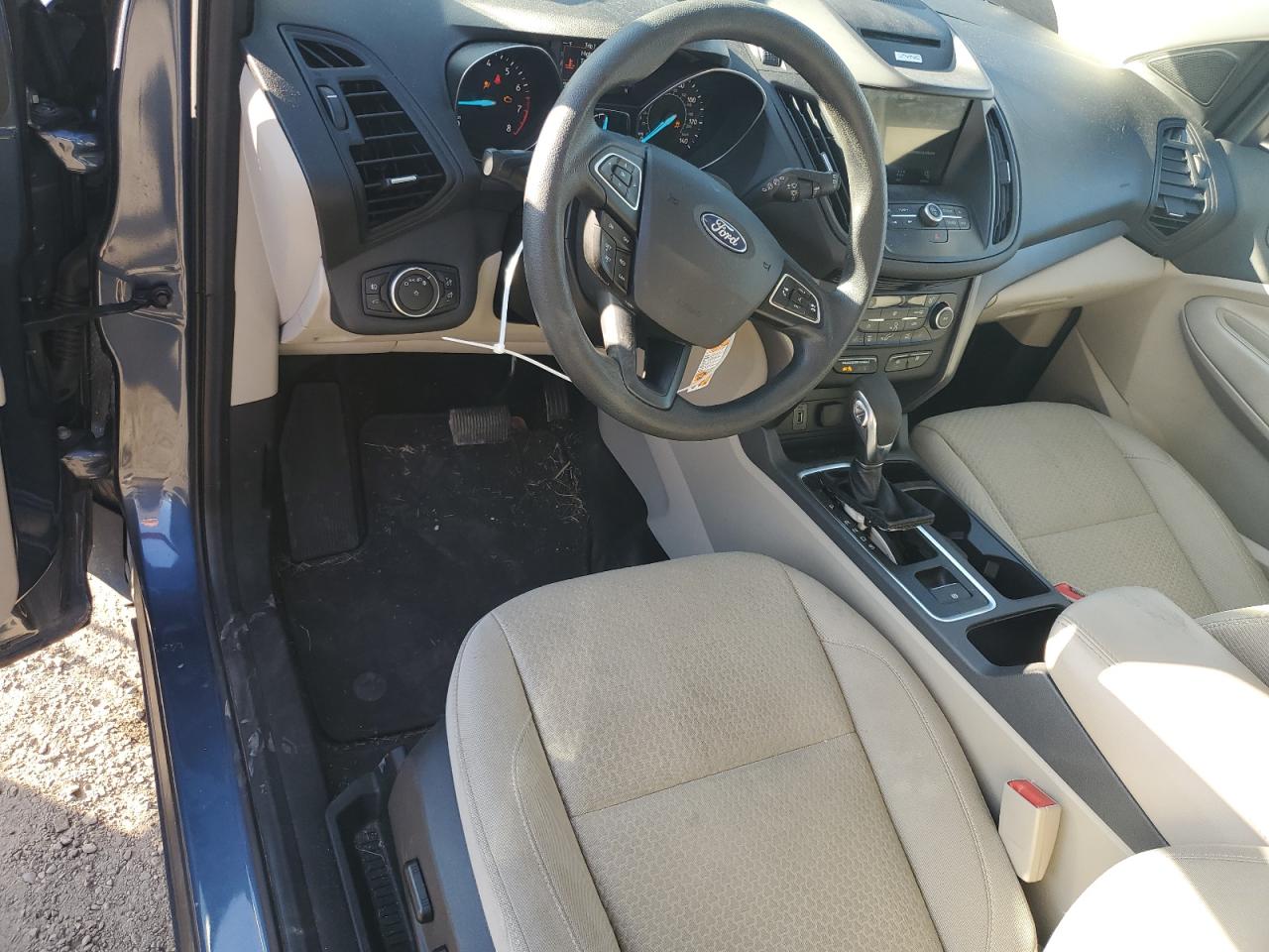 2018 Ford Escape VIN 1FMCU0GD2JUA39575 Copart auction photo, front end damage thumbnail 8