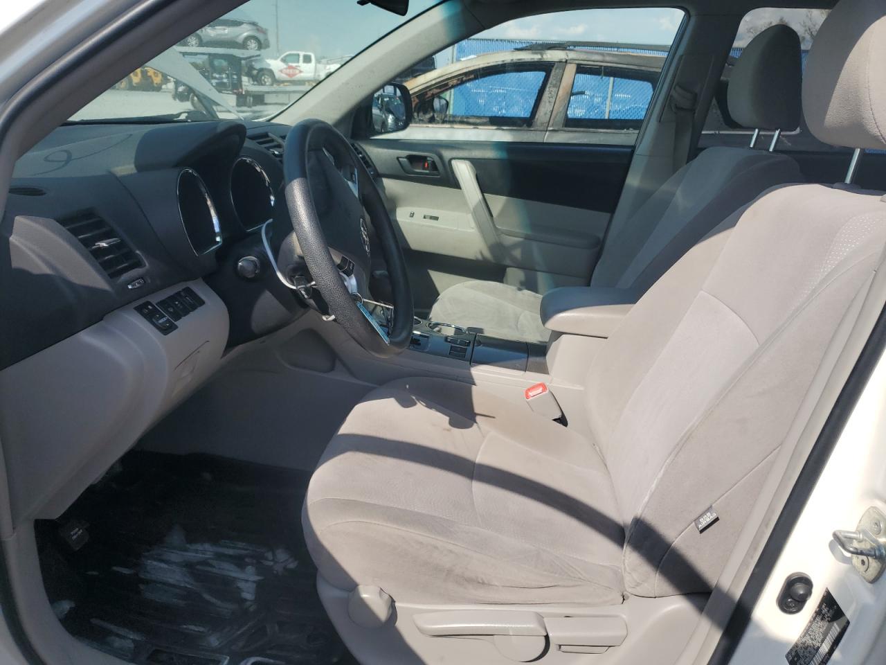 2013 Toyota Highlander VIN 5TDZK3EH5DS091285 Copart auction photo, rear end damage thumbnail 7