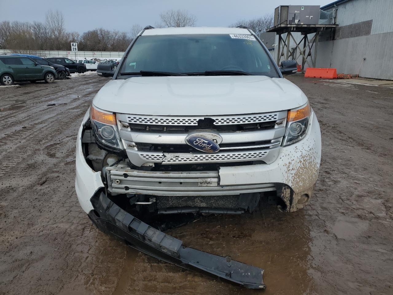 2015 Ford Explorer VIN 1FM5K7D8XFGB38715 Copart auction photo, front end / side damage thumbnail 5