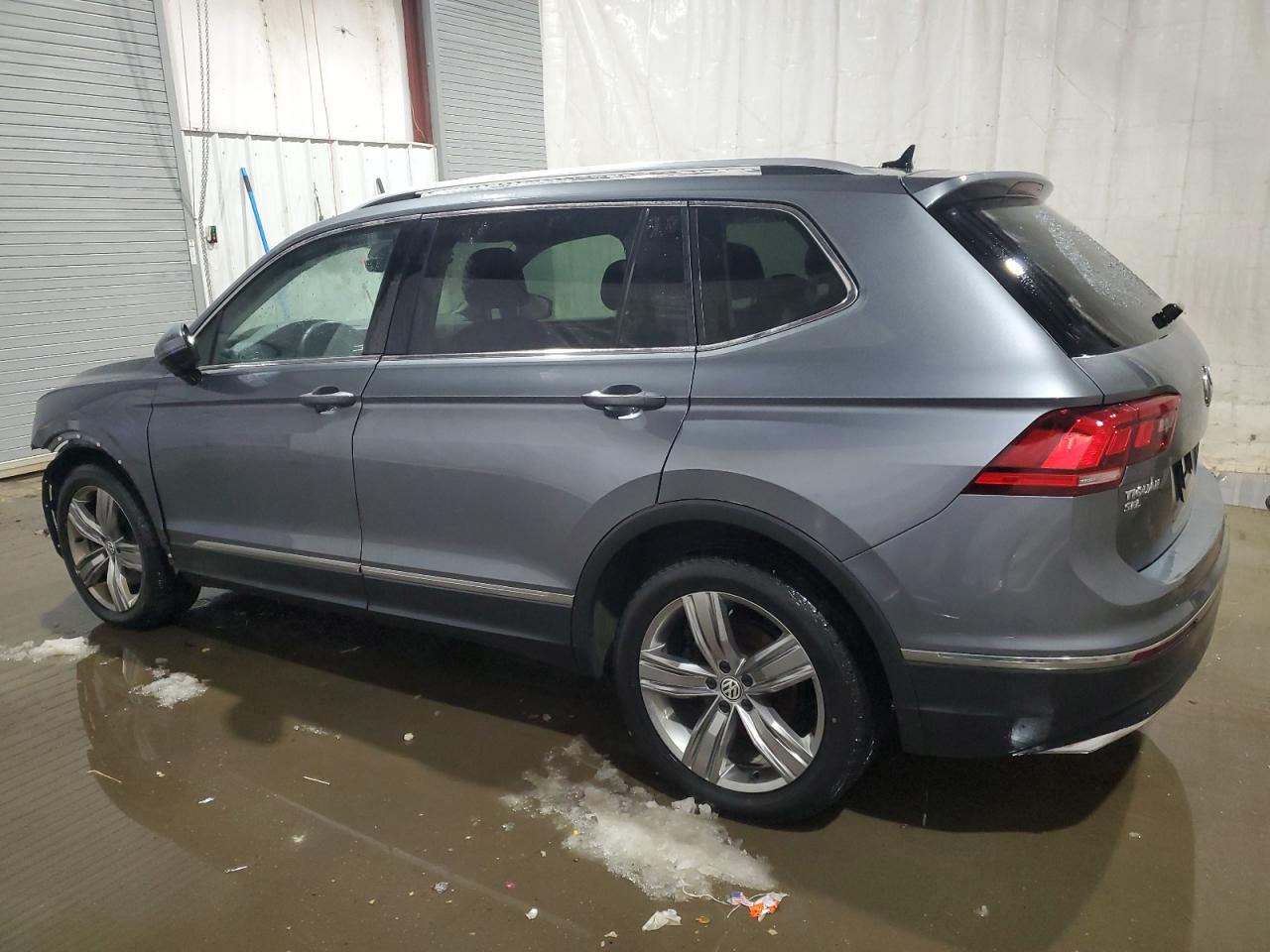 2018 Volkswagen Tiguan VIN 3VV5B7AXXJM014878 Copart auction photo, front end / minor dent/scratches damage thumbnail 2