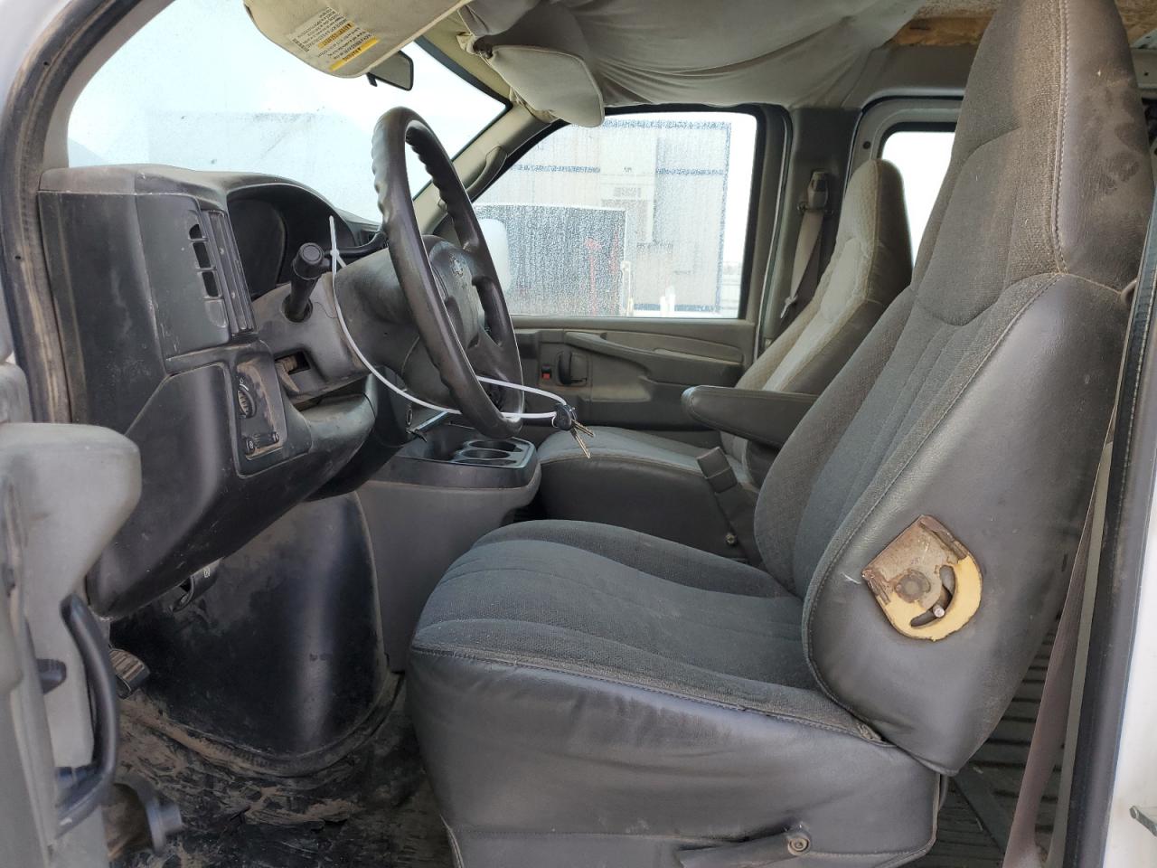 2005 Chevrolet Express VIN 1GCHG35UX51264288 Copart auction photo, all over damage thumbnail 7