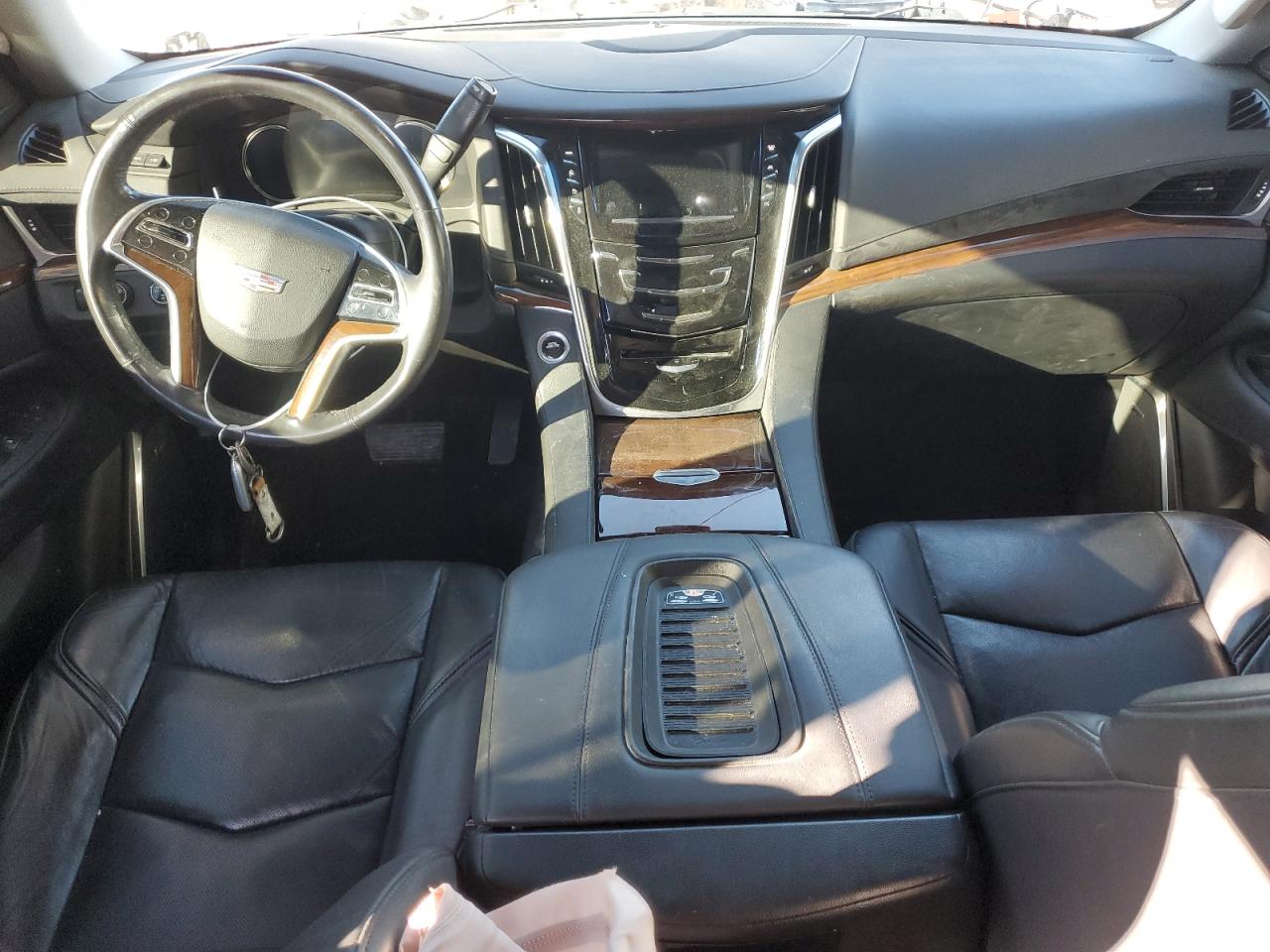 2018 Cadillac Escalade VIN 1GYS4HKJ2JR377759 Copart auction photo, front end / side damage thumbnail 8
