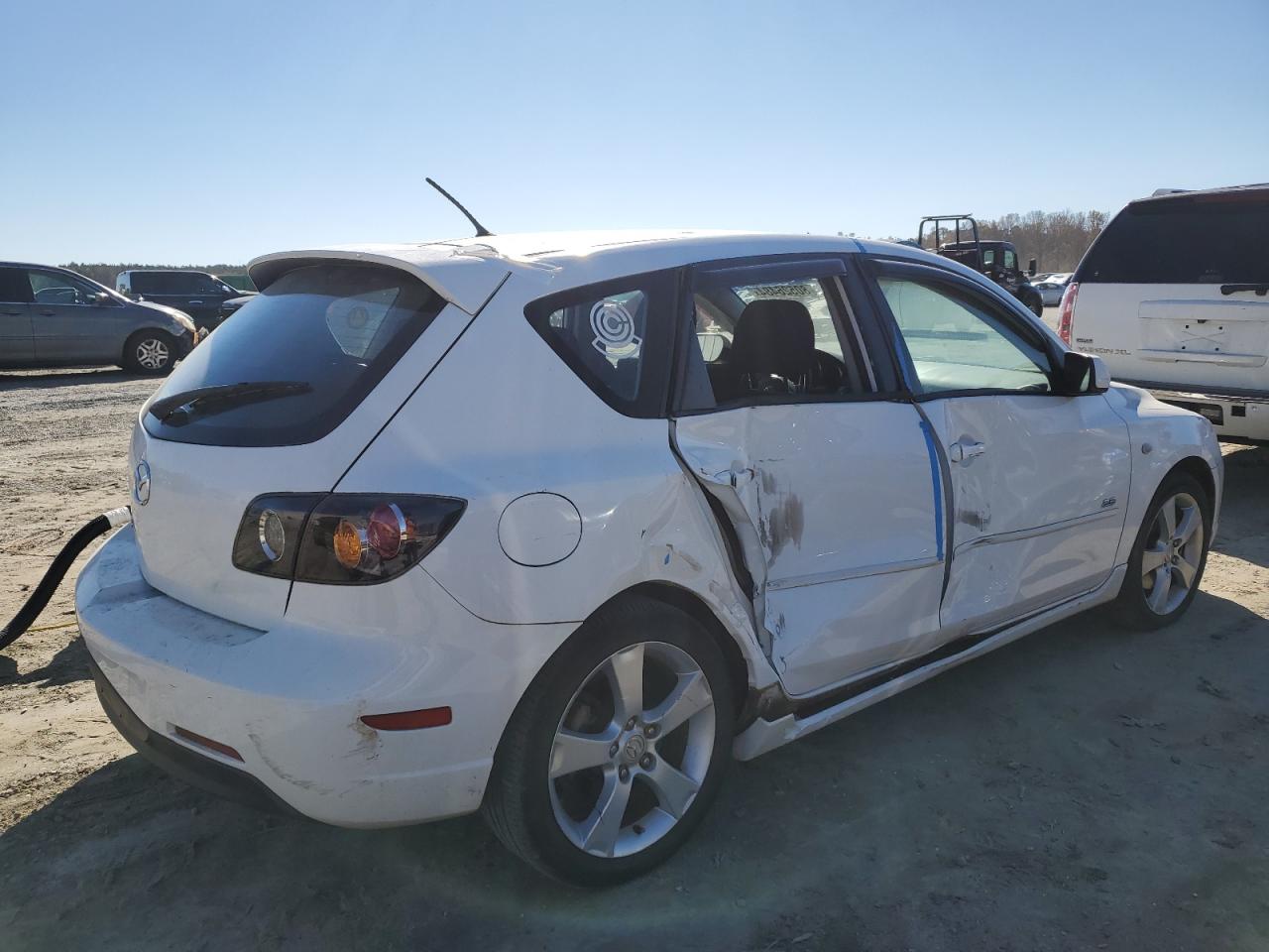 2004 Mazda 3 VIN JM1BK343641191805 Copart auction photo, side / minor dent/scratches damage thumbnail 3