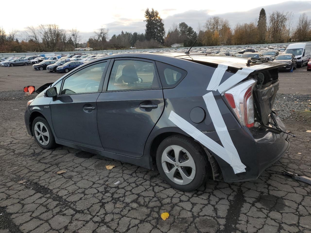 2015 Toyota Prius VIN JTDKN3DU1F0407889 Copart auction photo, front end / rear end damage thumbnail 2