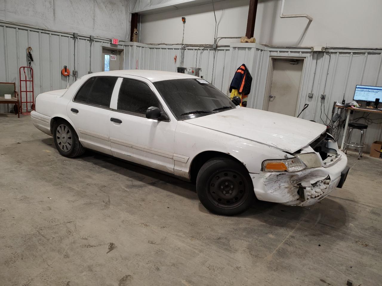 2011 Ford Crown Victoria VIN 2FABP7BVXBX120517 Copart auction photo, front end / side damage thumbnail 4