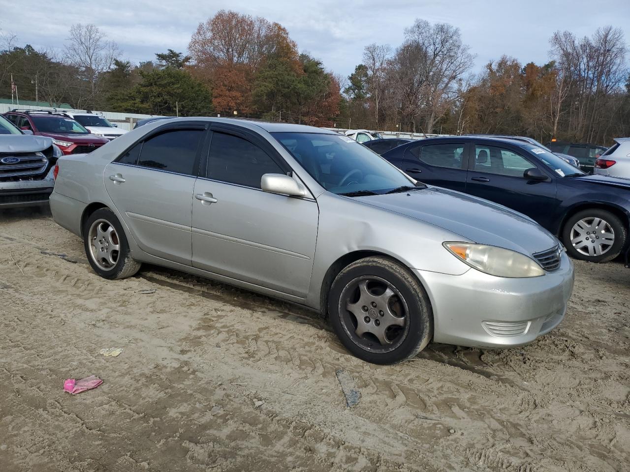 2005 Toyota Camry VIN 4T1BF32K65U083419 Copart auction photo, front end / side damage thumbnail 4