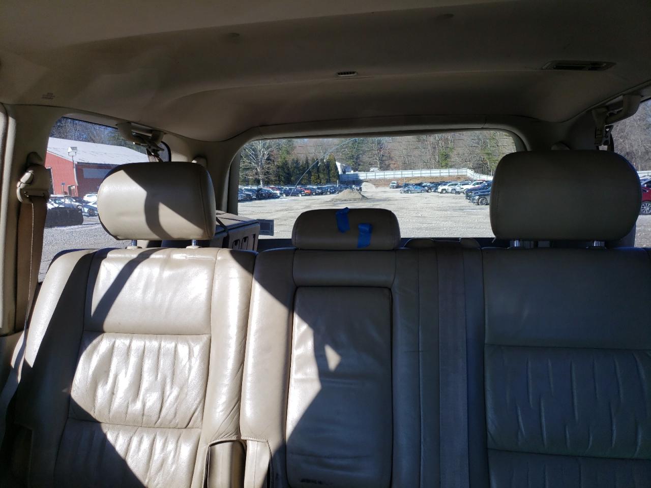 2004 Toyota Land Cruiser VIN JTEHT05J842051084 Copart auction photo, minor dent/scratches damage thumbnail 10