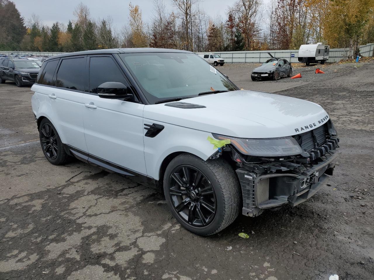 2020 Land Rover Range Rover VIN SALWR2SU7LA723749 Copart auction photo, rear end / front end damage thumbnail 4