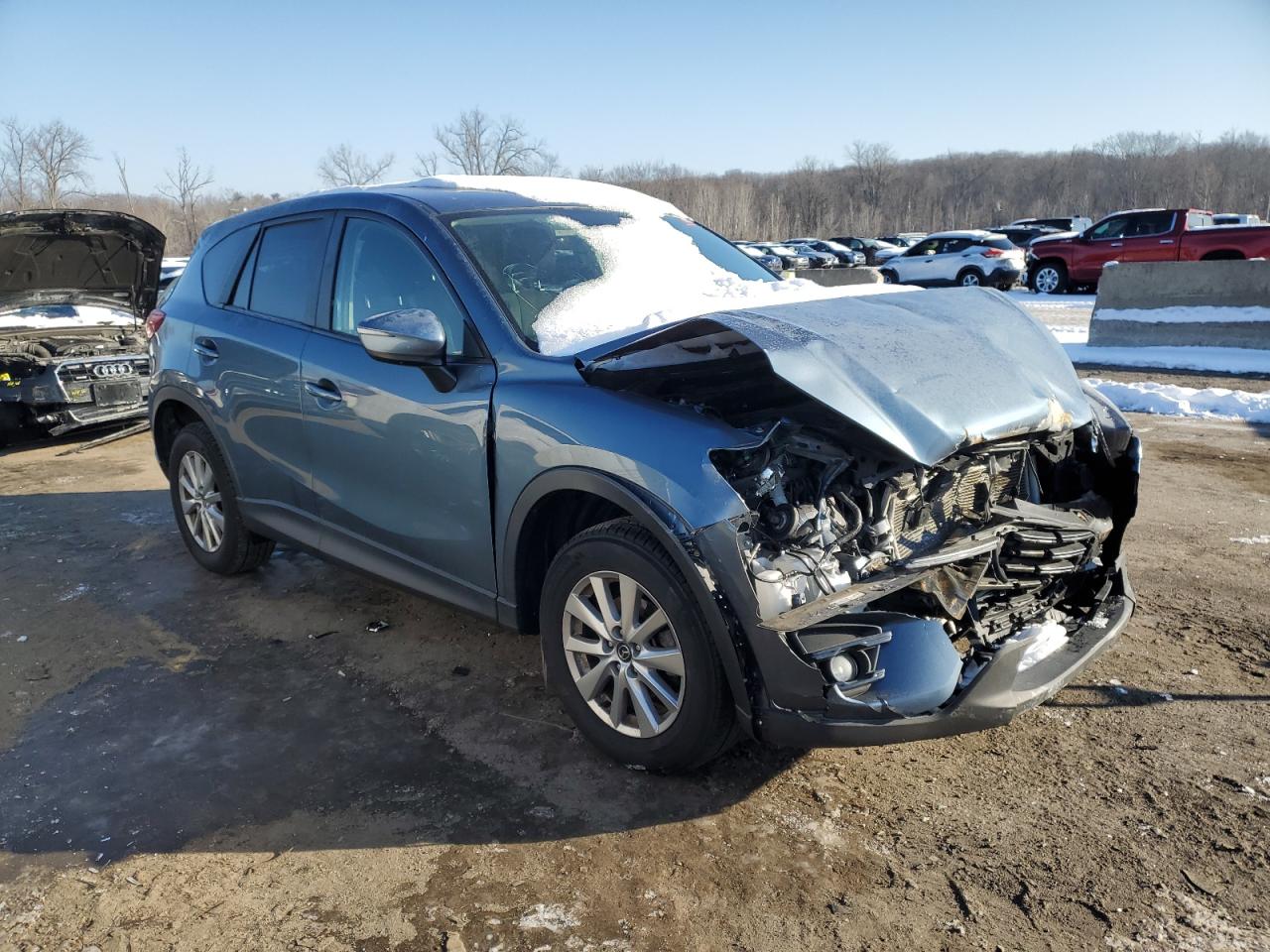 2016 Mazda CX-5 VIN JM3KE4CY8G0886573 Copart auction photo, front end / minor dent/scratches damage thumbnail 4